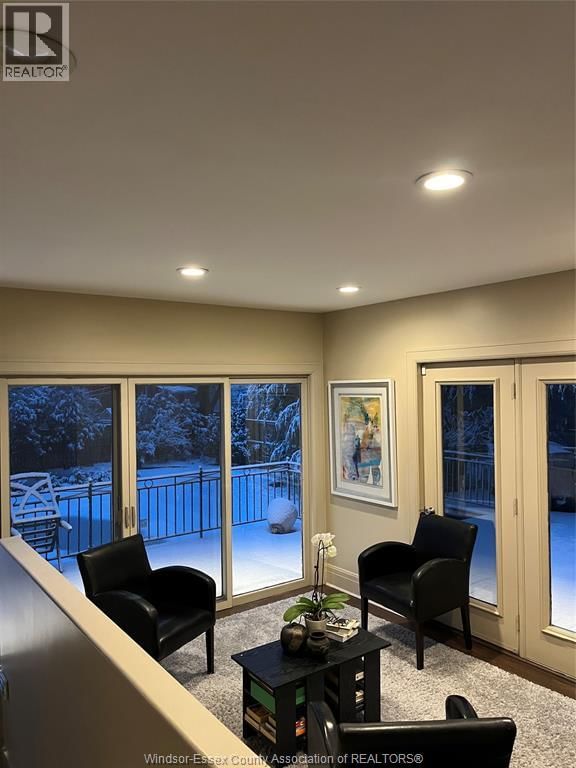 7505 RIVERSIDE DRIVE EAST Image 12