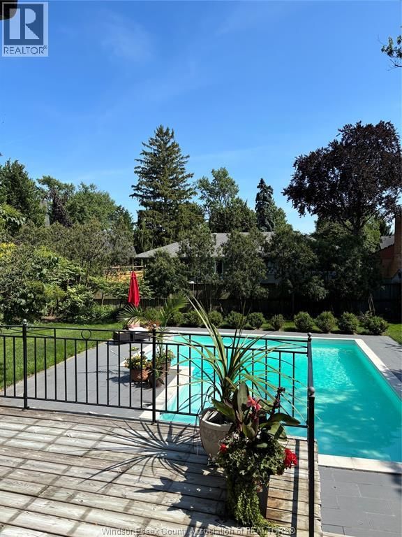 7505 RIVERSIDE DRIVE EAST Image 14