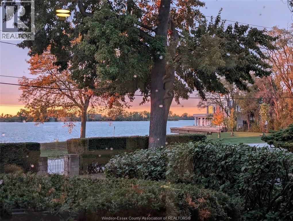 7505 RIVERSIDE DRIVE EAST Image 25