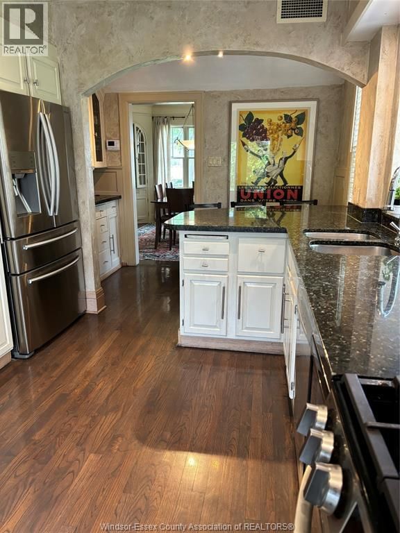 7505 RIVERSIDE DRIVE EAST Image 9