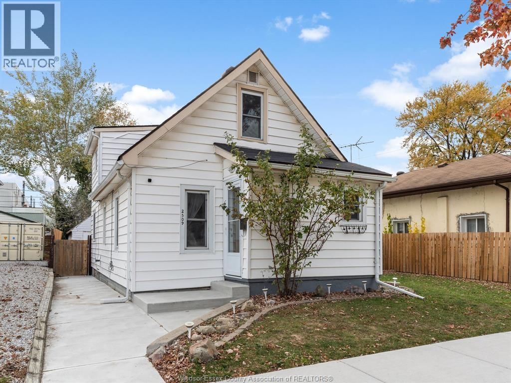 2509 ALEXIS ROAD Image 1