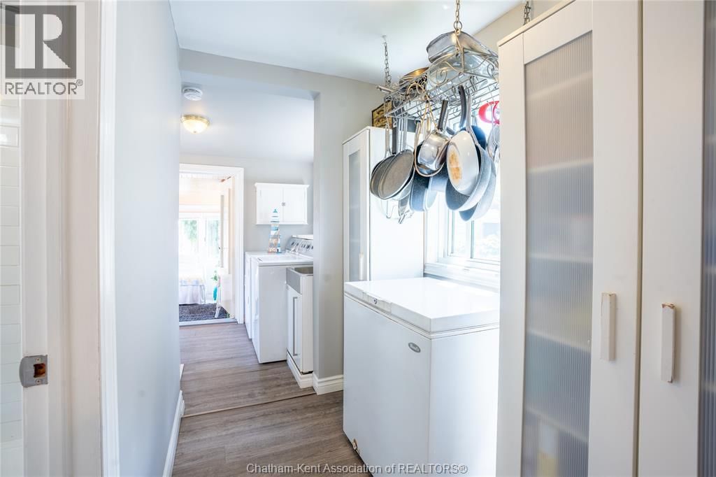 523 BAYVIEW AVENUE Image 18