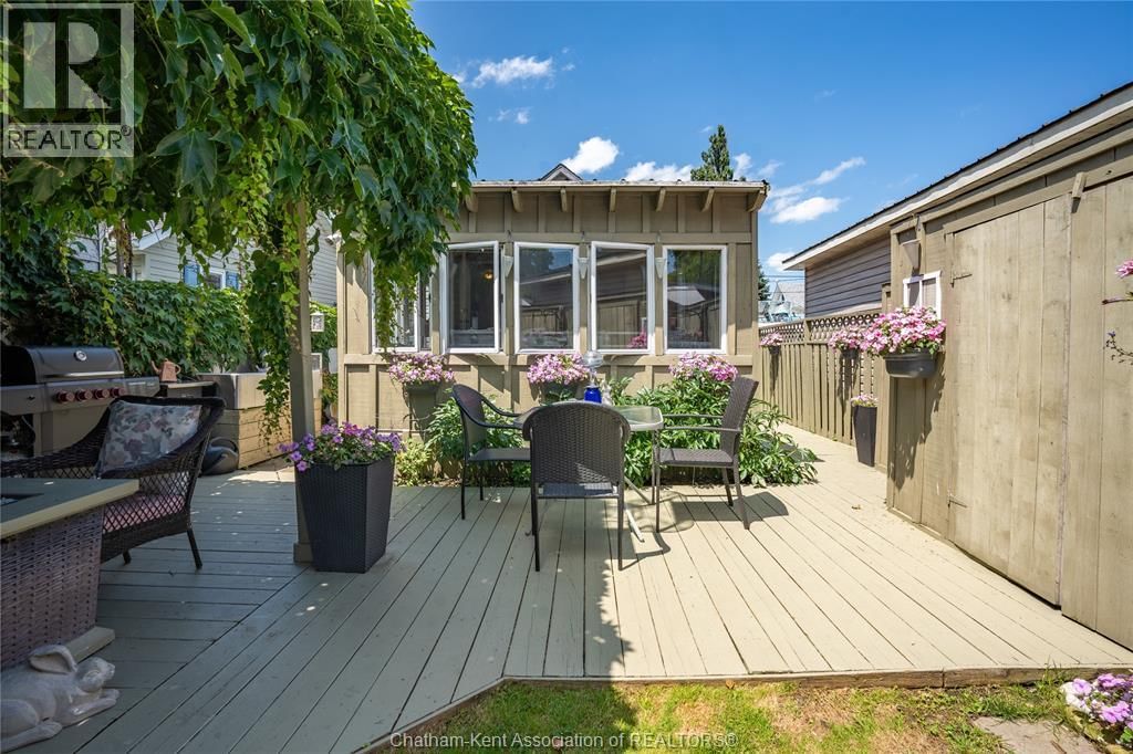 523 BAYVIEW AVENUE Image 31