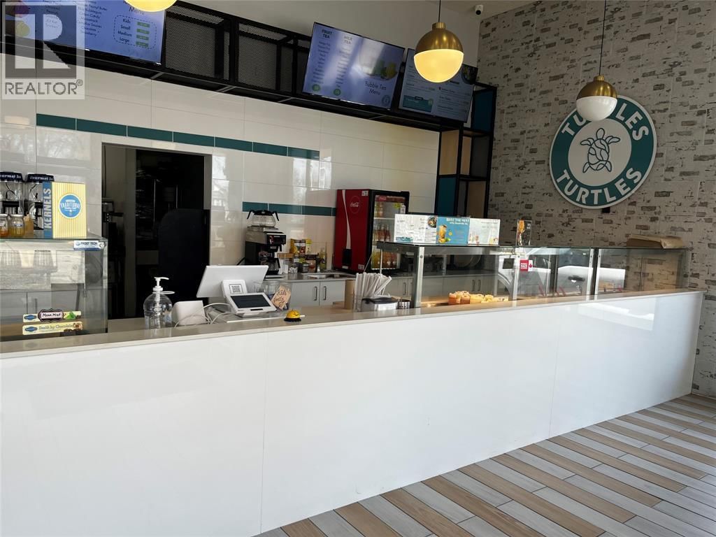 2 - 1119 DUFFEERIN AVENUE Image 8