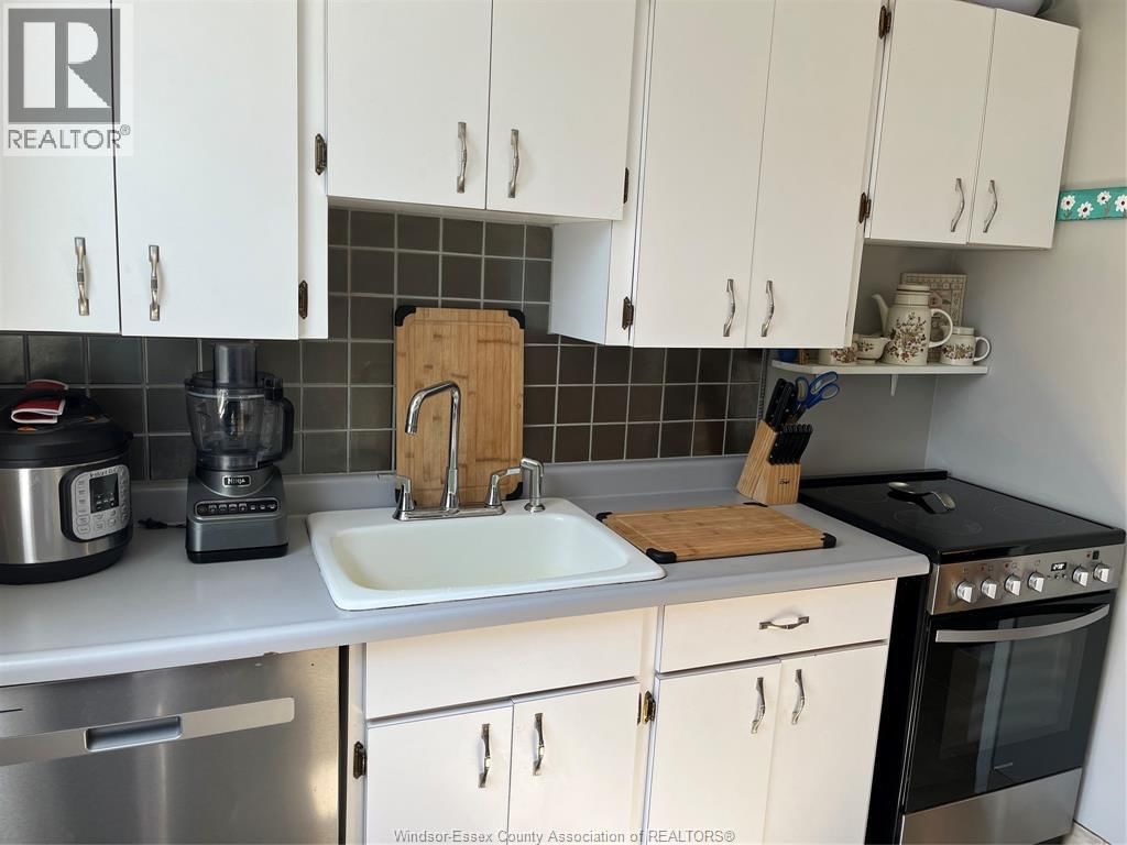 5 - 8410 LITTLE RIVER Image 12