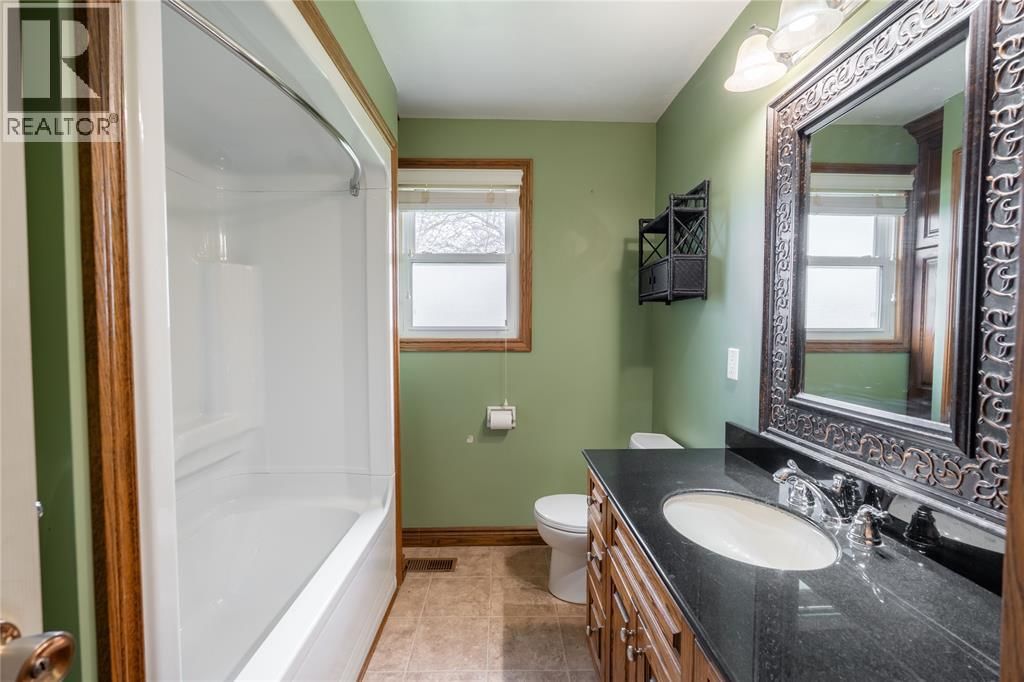 28 HIGHLAND DRIVE Image 10