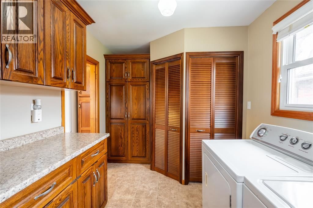 28 HIGHLAND DRIVE Image 16