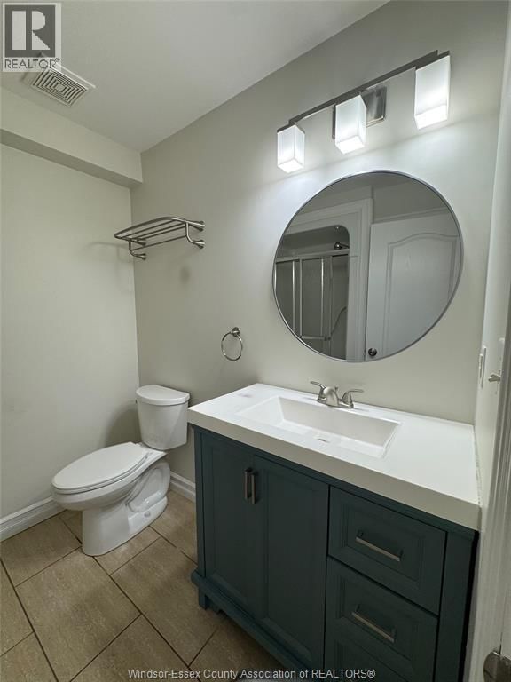 98A LANSDOWNE AVENUE Image 11