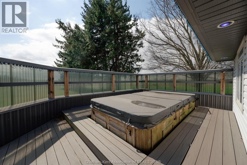 23899 DUNDONALD ROAD Image 20