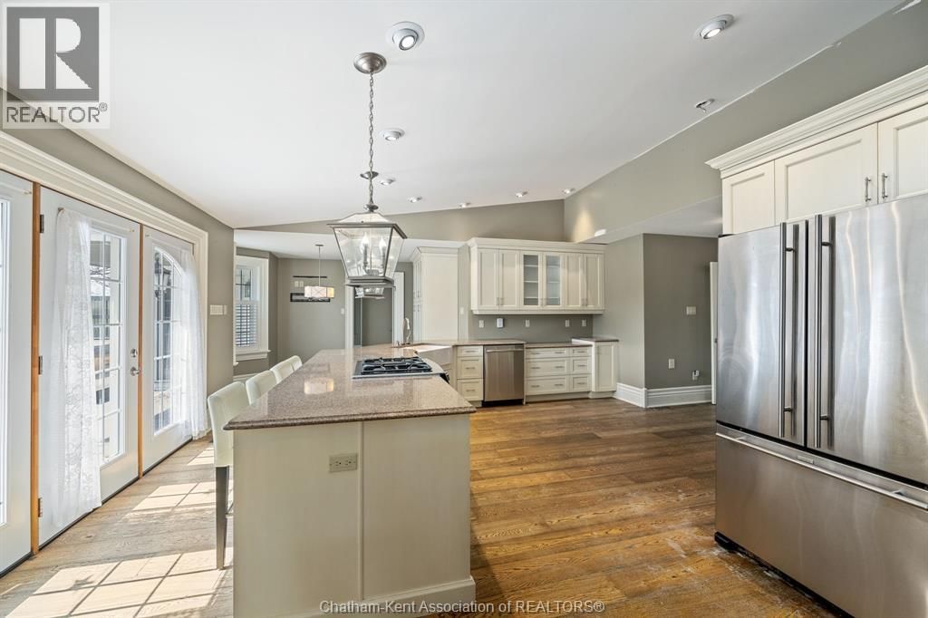 23899 DUNDONALD ROAD Image 26