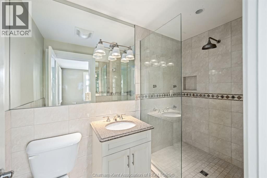 23899 DUNDONALD ROAD Image 27