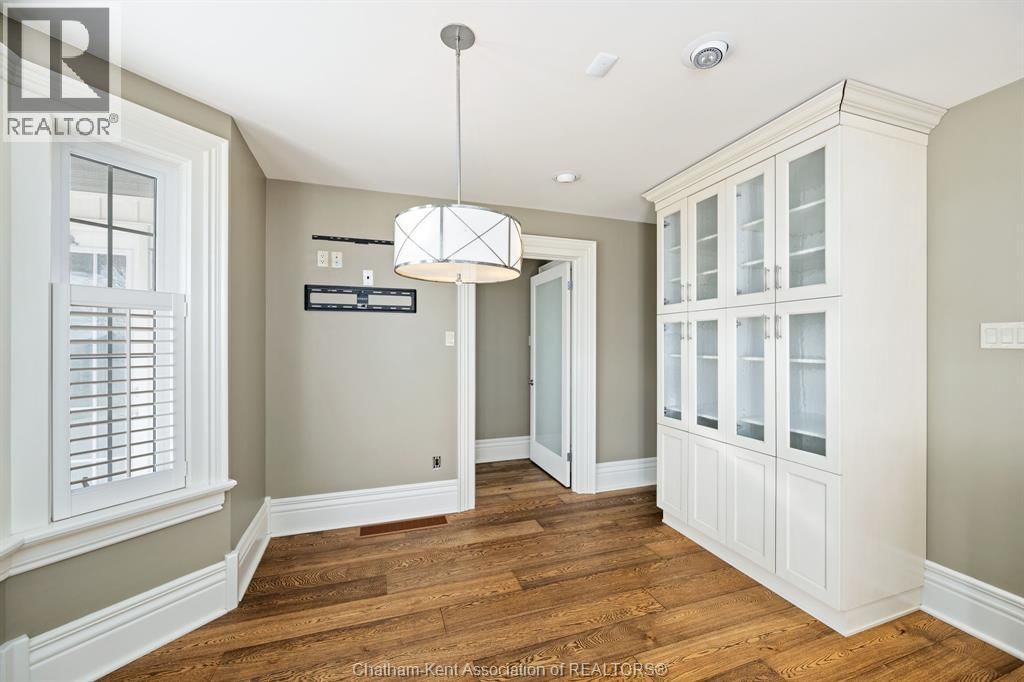 23899 DUNDONALD ROAD Image 29