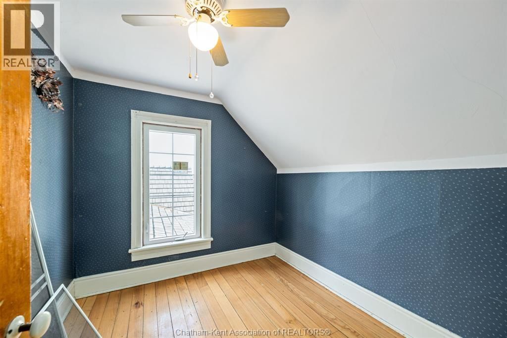 23899 DUNDONALD ROAD Image 45