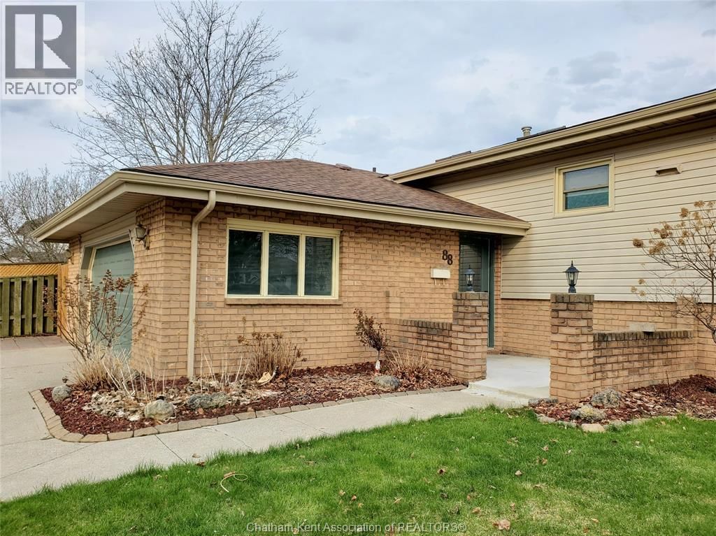 88 NORWAY MAPLE DRIVE Image 3