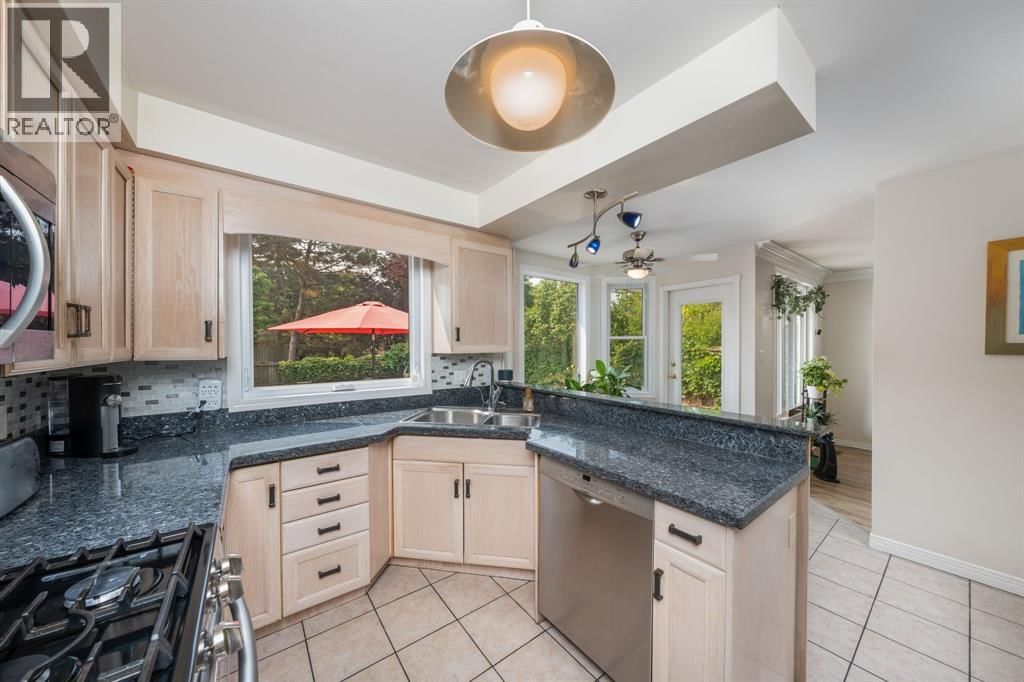 637 O'DELL STREET Image 19