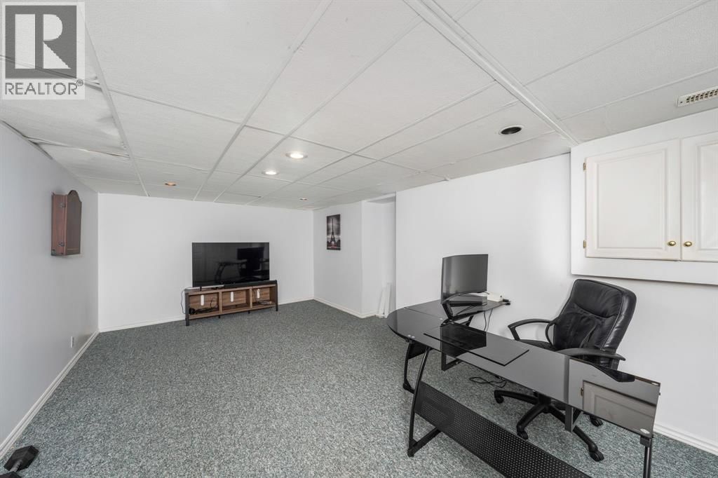 637 O'DELL STREET Image 44