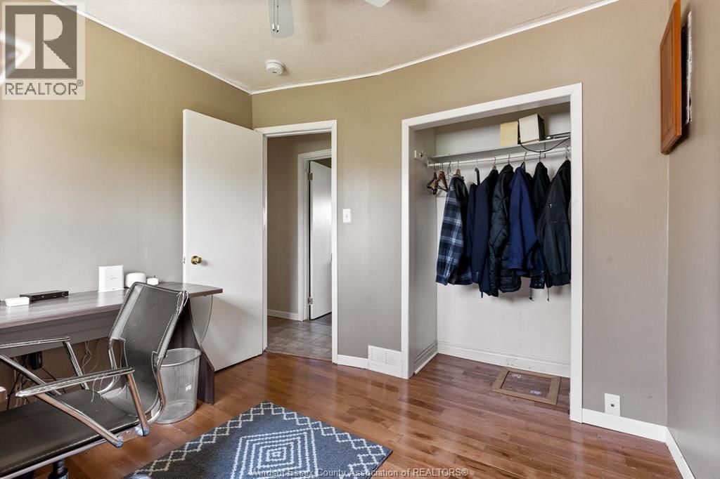 2785 CLEMENCEAU BOULEVARD Image 13