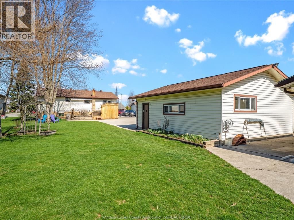 128 HILL ST Image 36