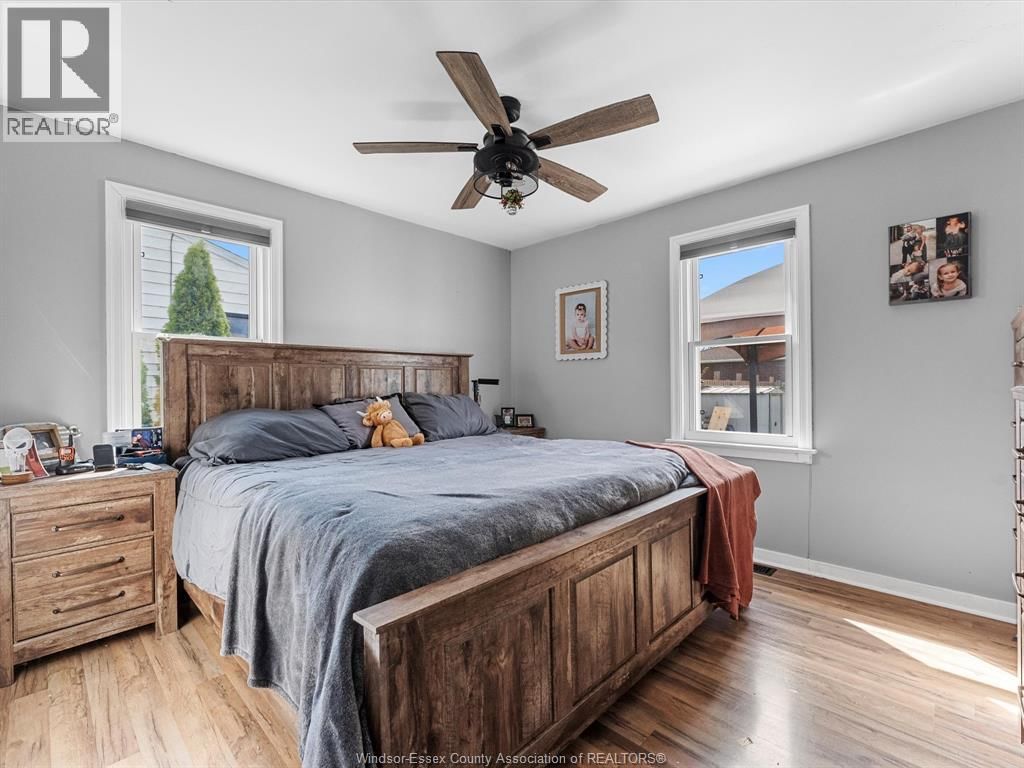 80 STOWE STREET Image 16