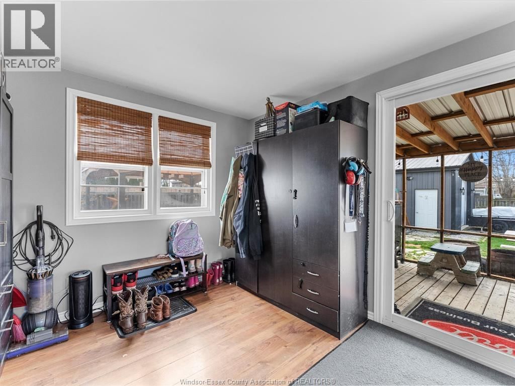 80 STOWE STREET Image 20