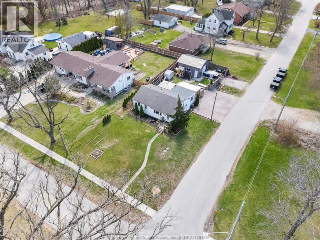 80 STOWE STREET Image 29