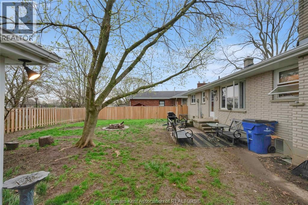 157 LITTLE STREET SOUTH Image 15