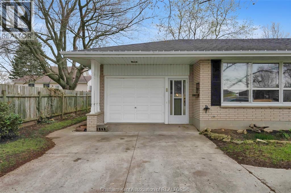 157 LITTLE STREET SOUTH Image 17