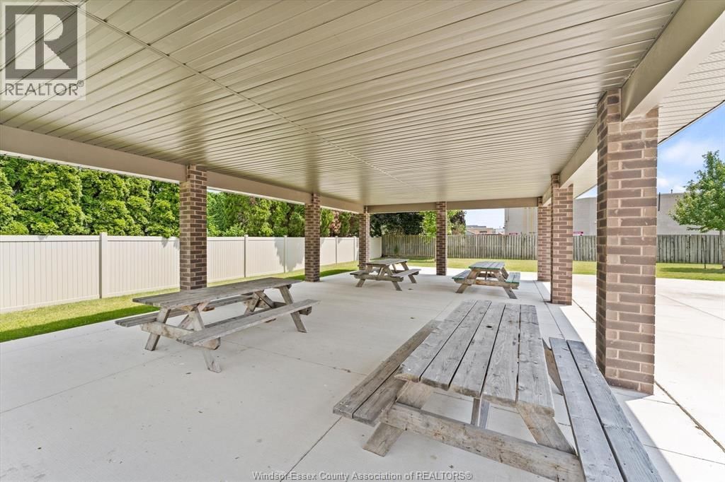 204 - 5840 NEWMAN Image 36