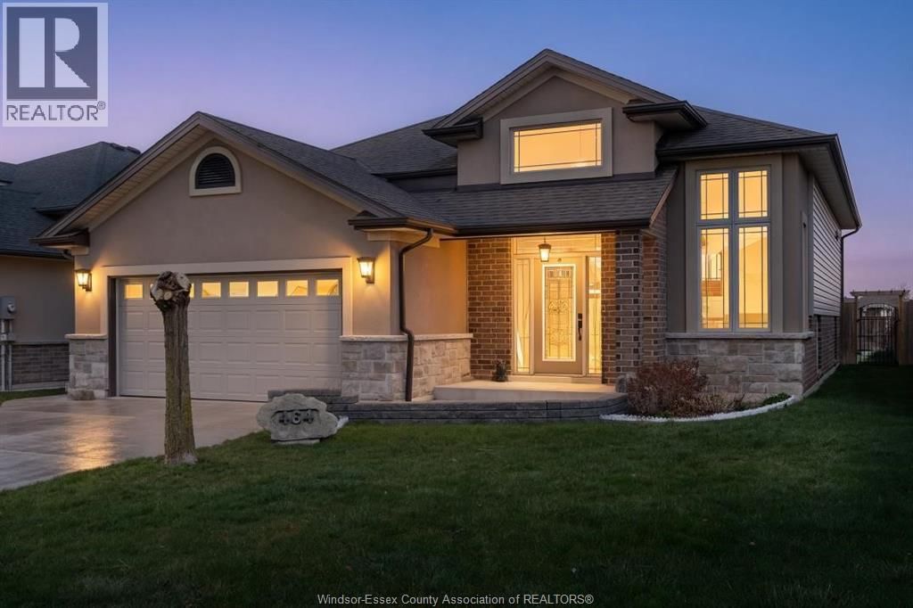 464 BROWN CRESCENT Image 1