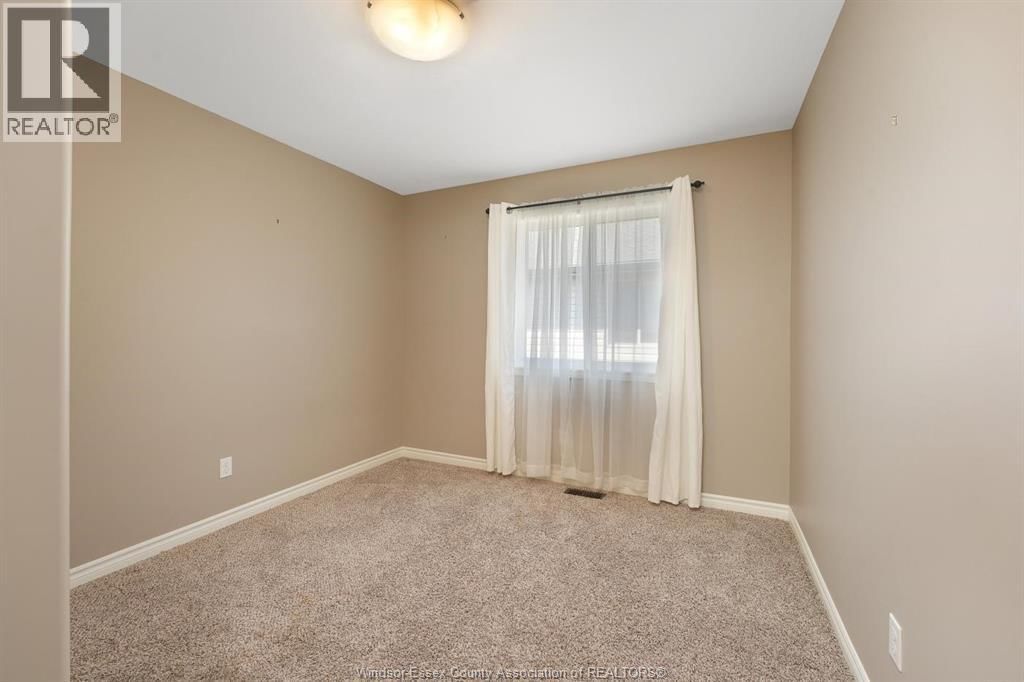 464 BROWN CRESCENT Image 15