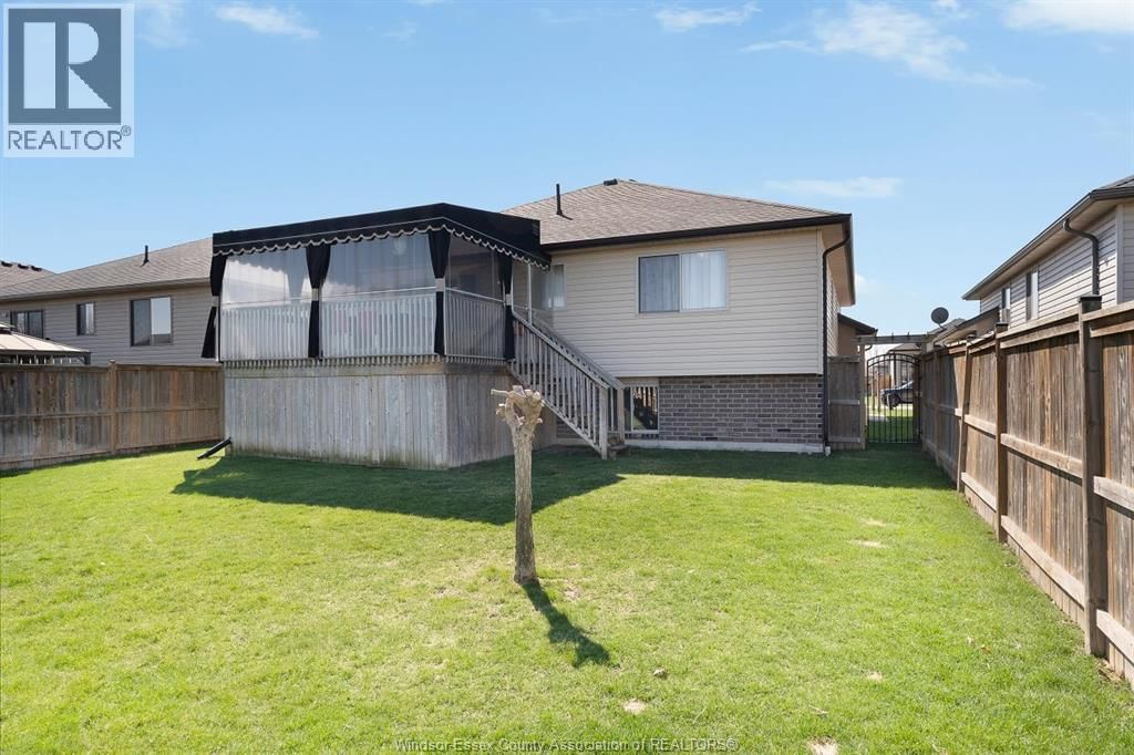 464 BROWN CRESCENT Image 25