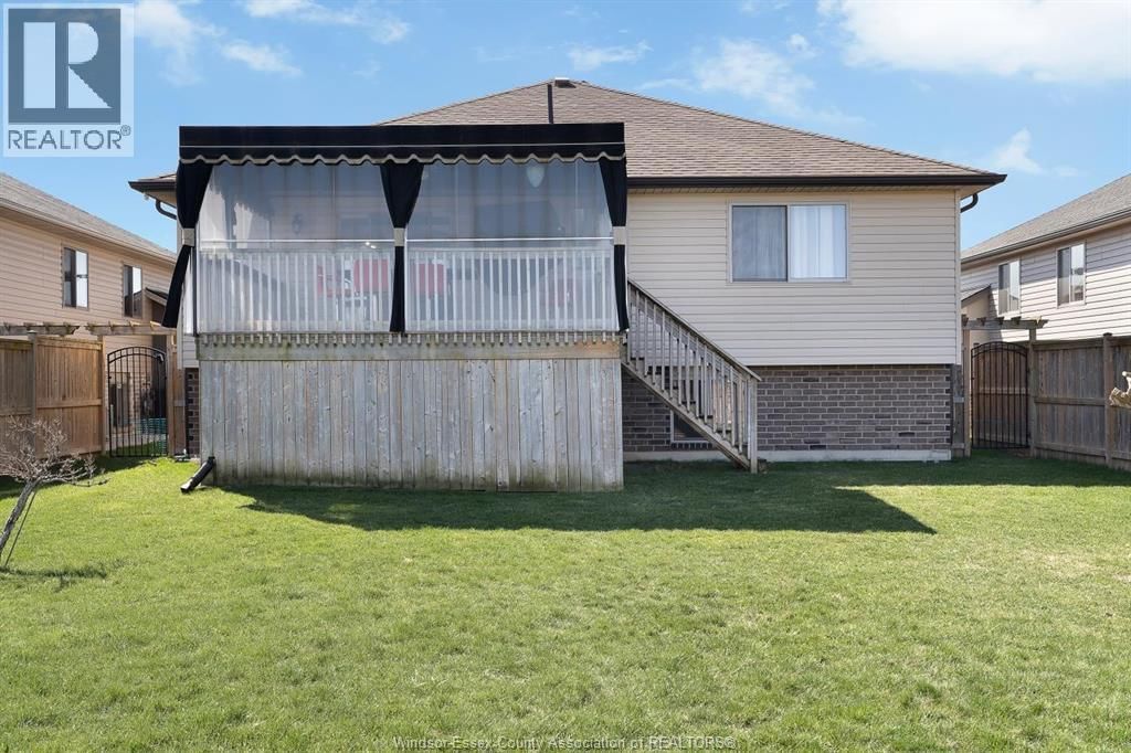 464 BROWN CRESCENT Image 26