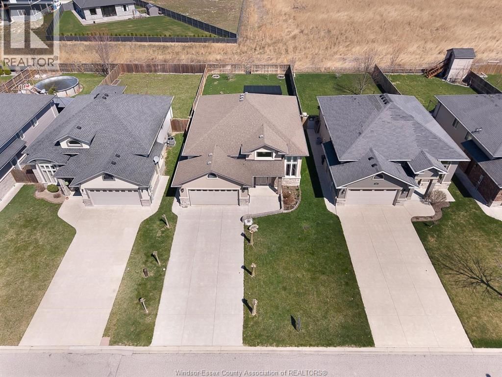 464 BROWN CRESCENT Image 28