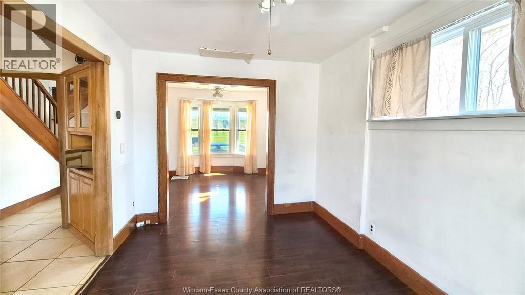 MAIN - 1068 GILES EAST Image 3