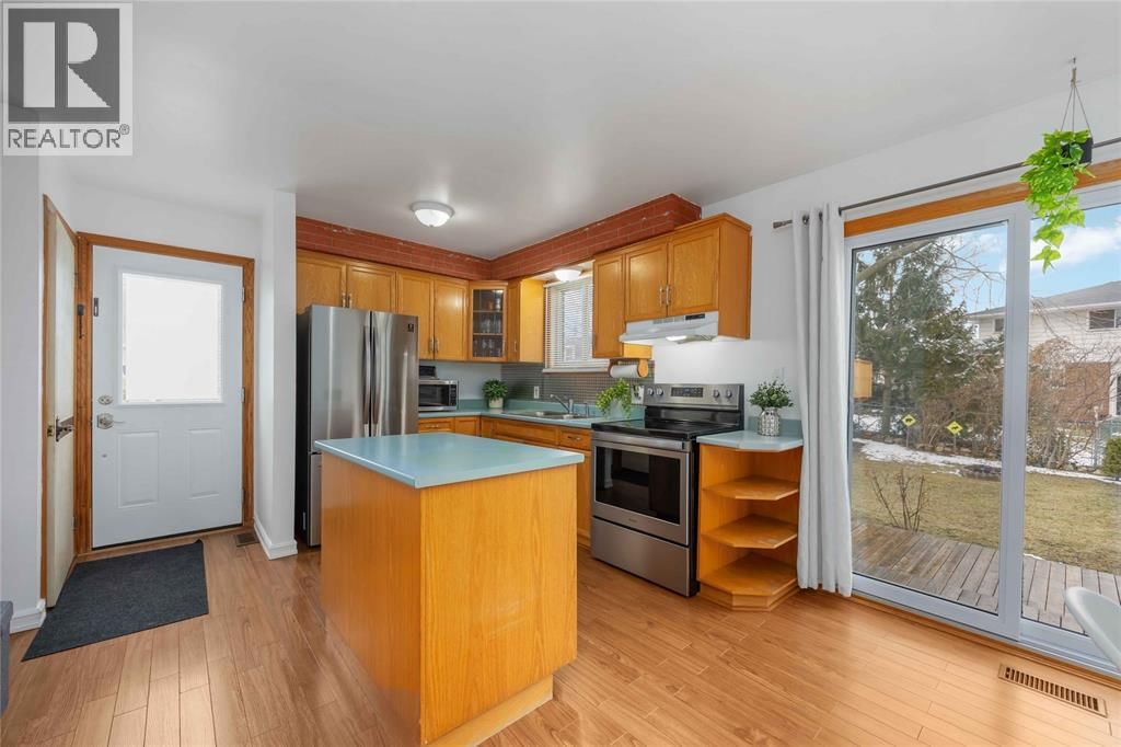 639 STACY COURT Image 6