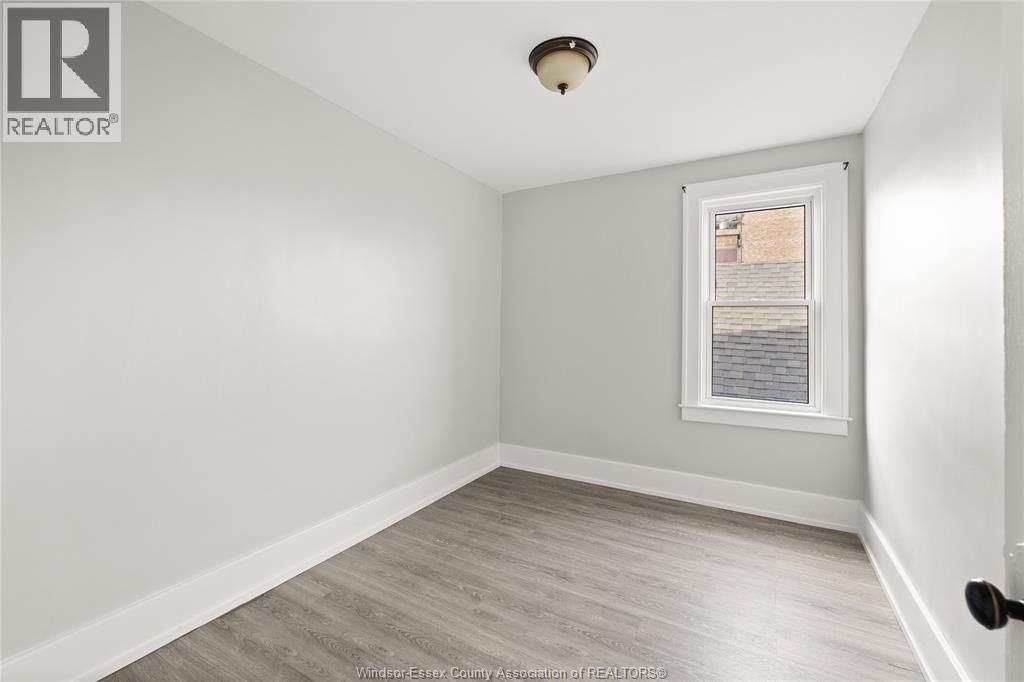 1389 LANGLOIS AVENUE Image 6