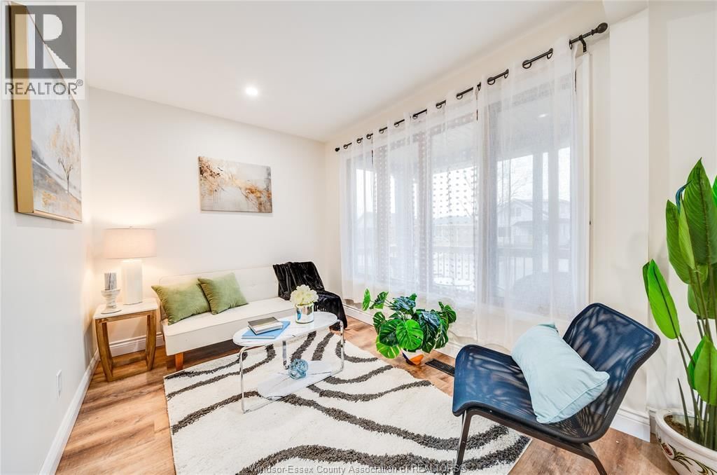 1381 ARTHUR ROAD Image 8