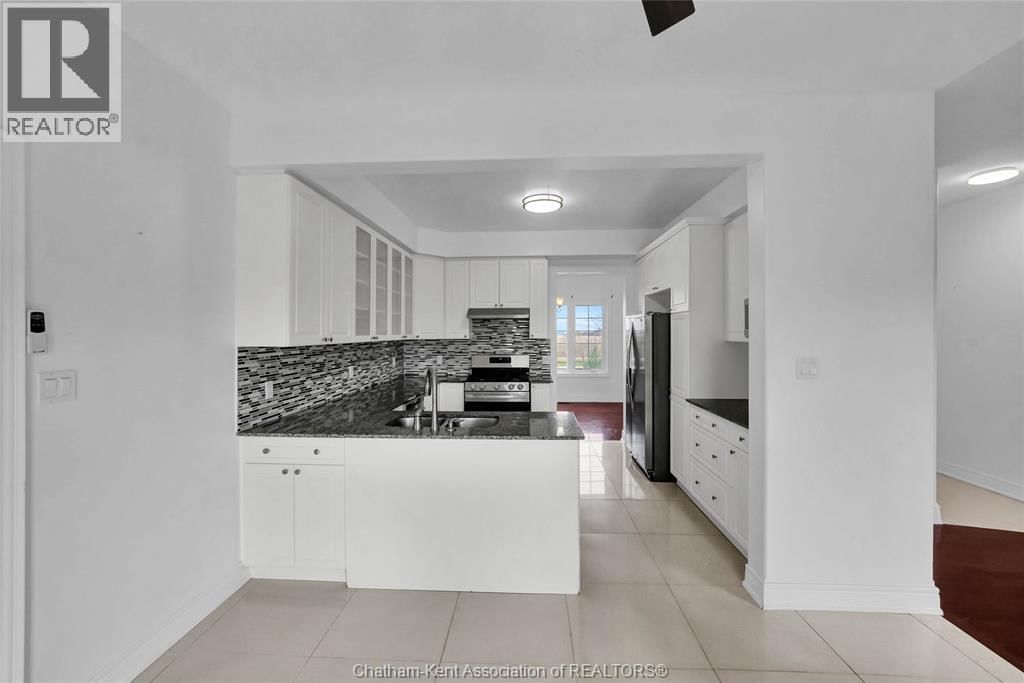 140 MAIN STREET WEST Image 18