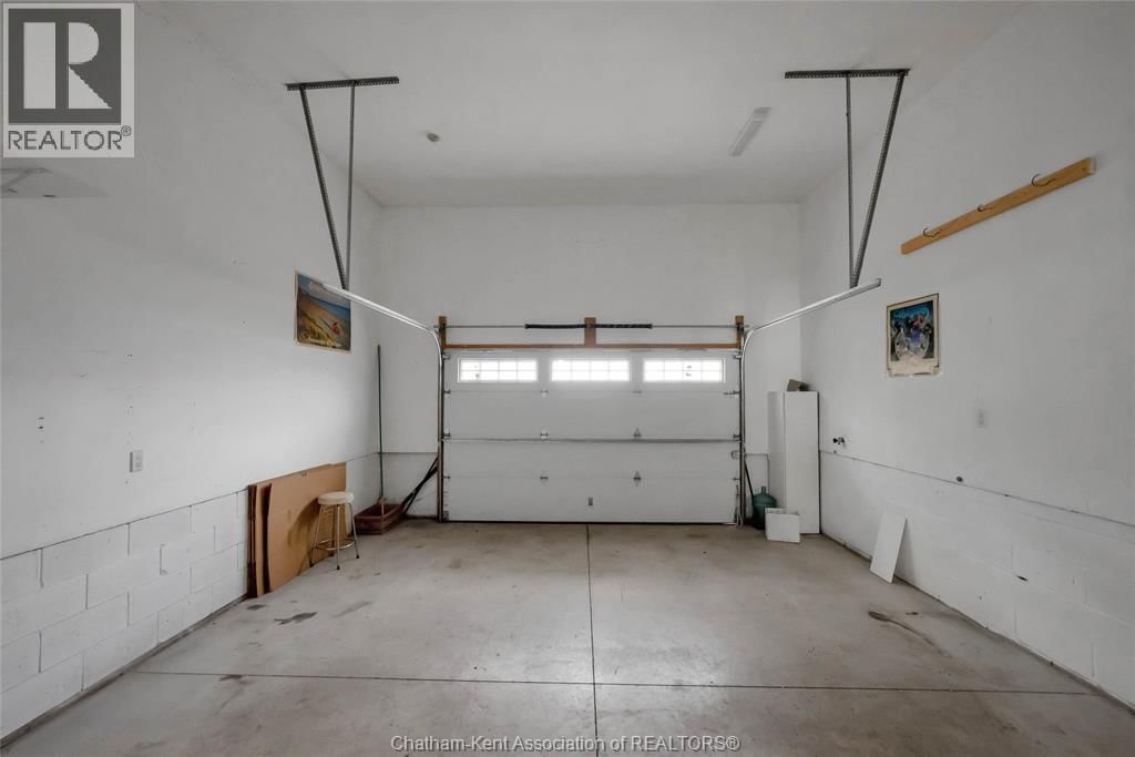 140 MAIN STREET WEST Image 25