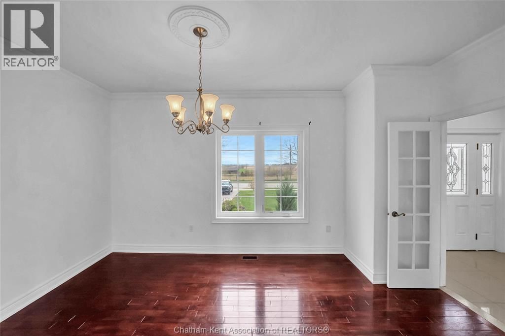 140 MAIN STREET WEST Image 32