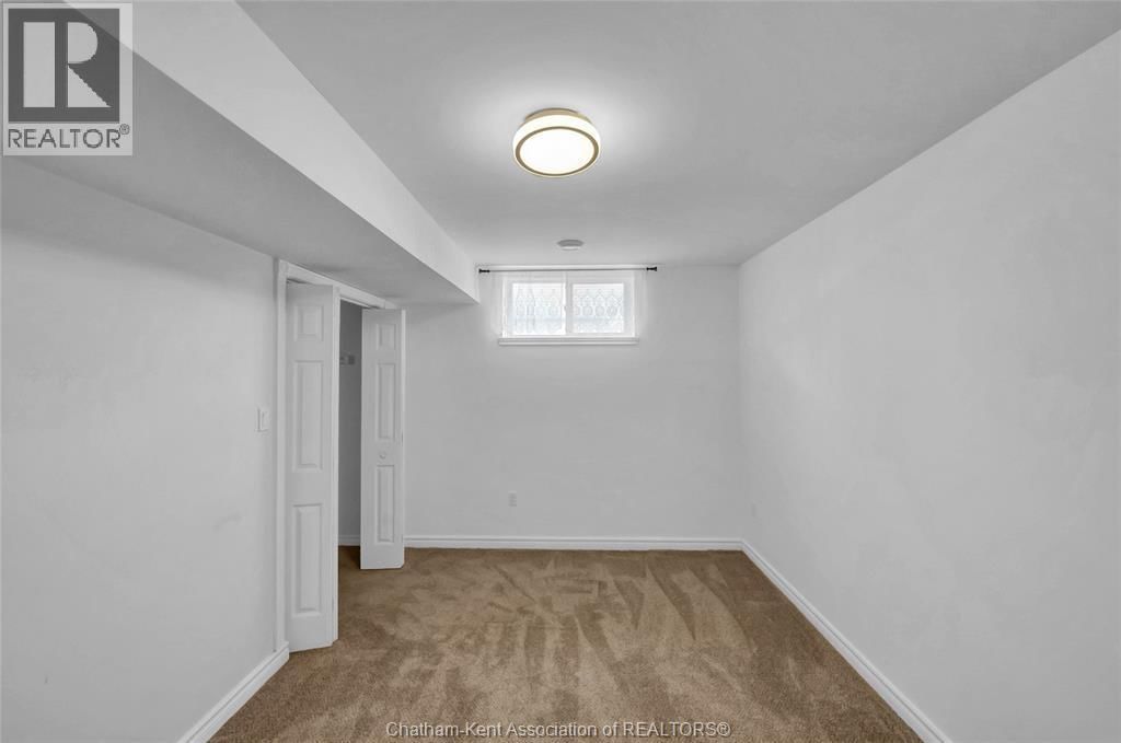 140 MAIN STREET WEST Image 33