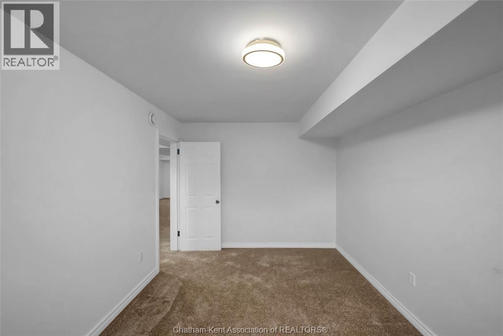 140 MAIN STREET WEST Image 34