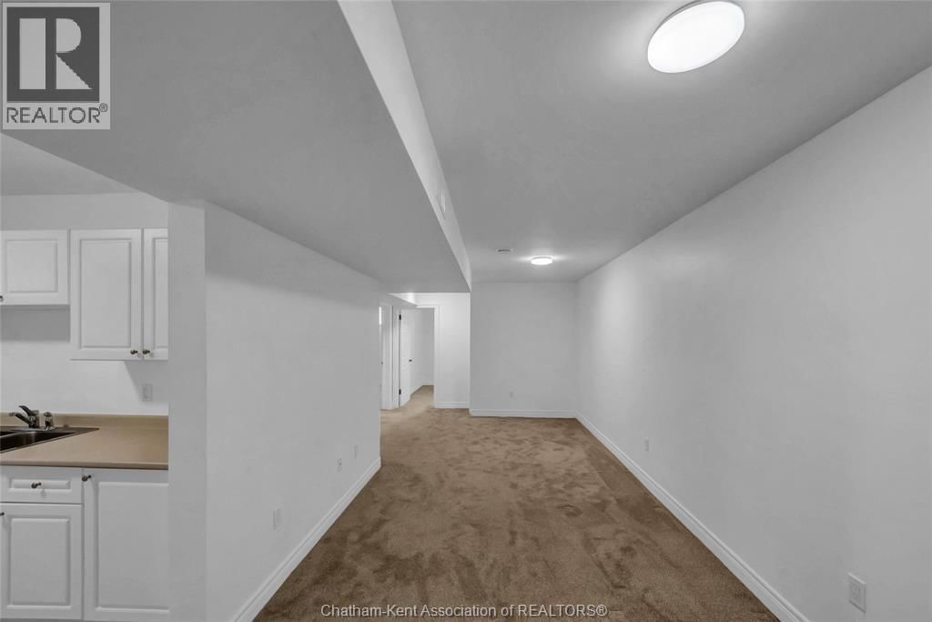 140 MAIN STREET WEST Image 40