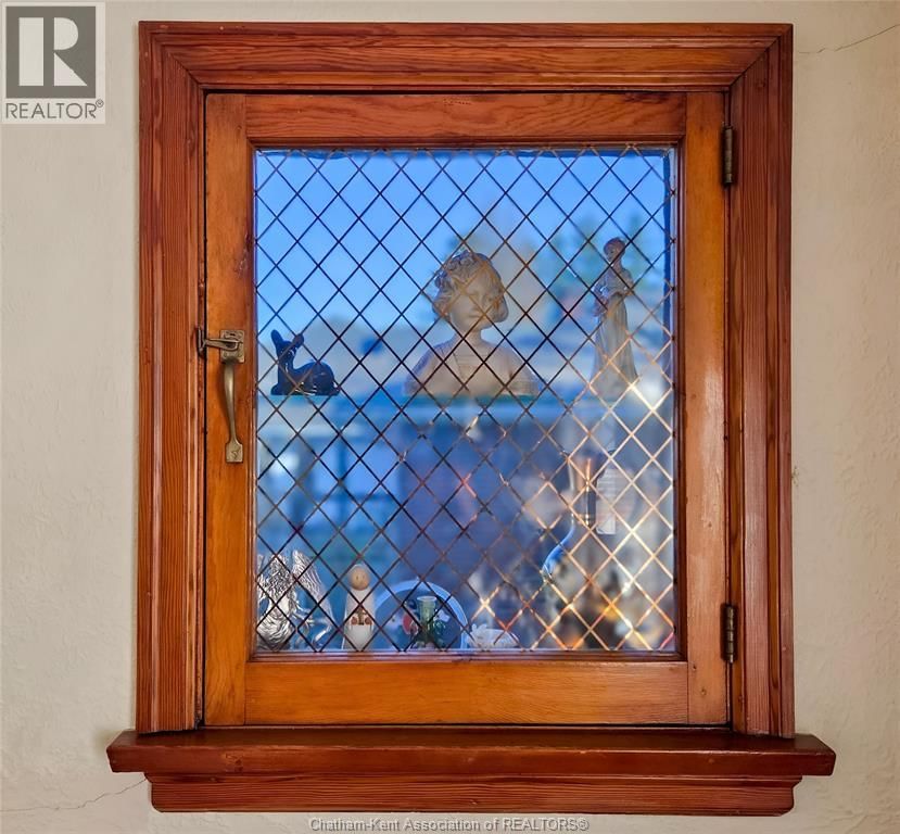 465 VICTORIA AVENUE Image 11