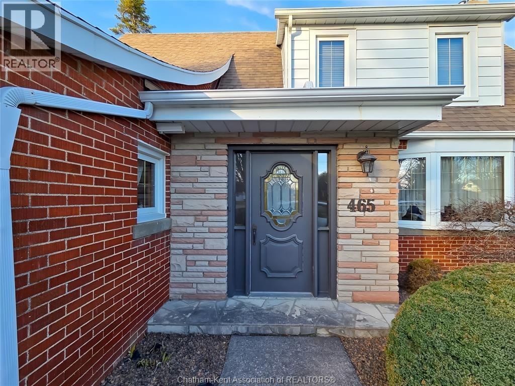 465 VICTORIA AVENUE Image 2