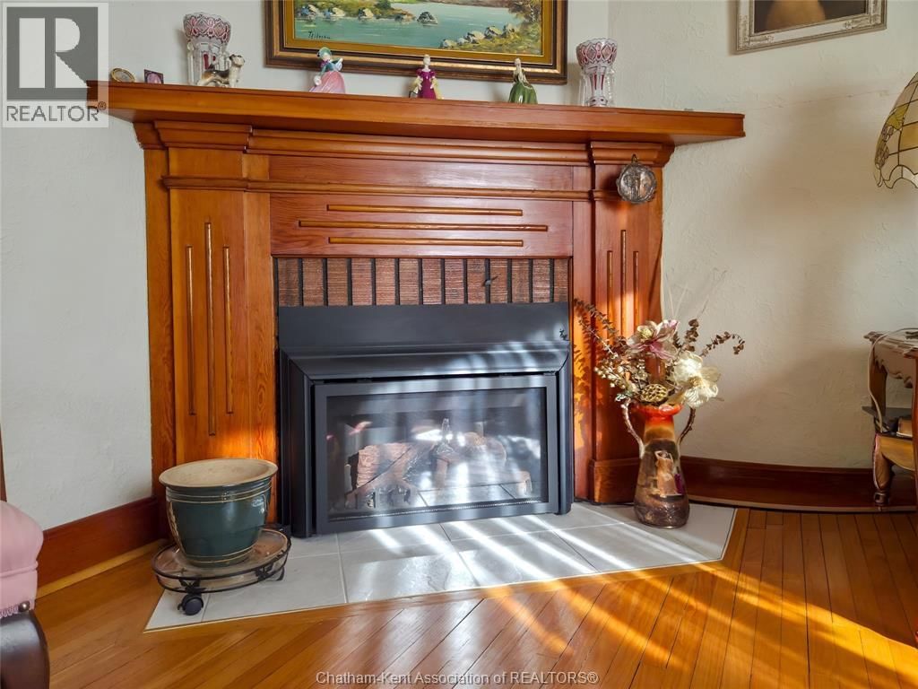 465 VICTORIA AVENUE Image 24