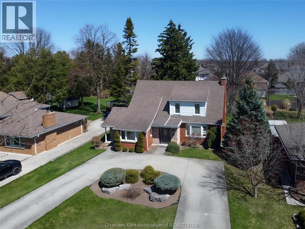 465 VICTORIA AVENUE Image 3