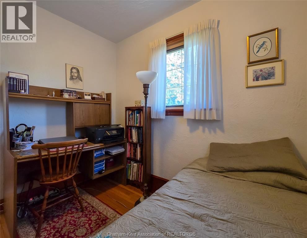 465 VICTORIA AVENUE Image 37