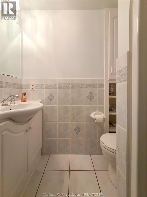 465 VICTORIA AVENUE Image 44