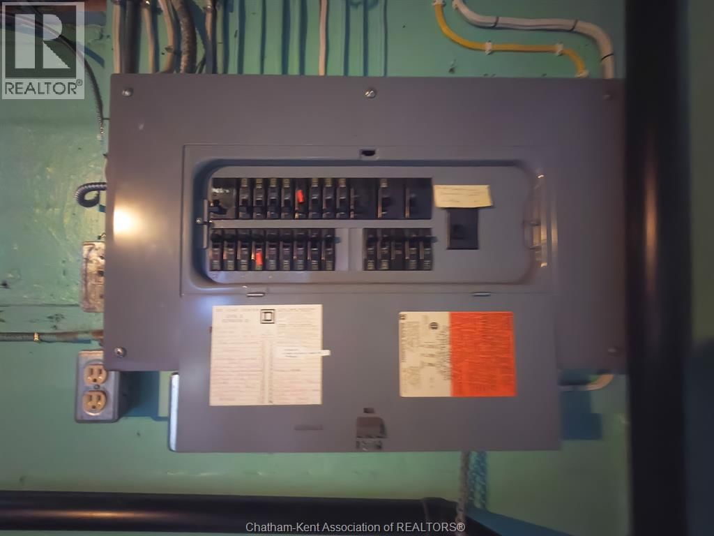 465 VICTORIA AVENUE Image 48